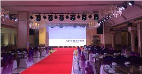 宴會(huì)廳采用專業(yè)線陣音響系統(tǒng)