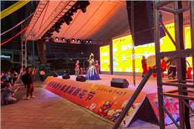 舞臺(tái)音響調(diào)控效果及舞臺(tái)氣氛分析