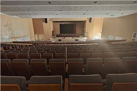 克州阿圖什市新城高級中學報告廳選用爵士龍專業音響