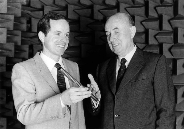 十三年音響燈光行業領導品牌--爵士龍專業音響