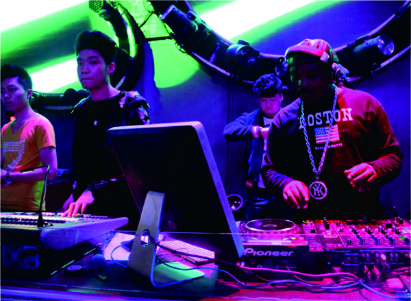 酒吧音響燈光設(shè)備 上上酒吧案例2