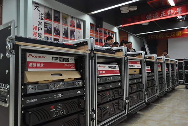 爵士龍培訓演出音響設備