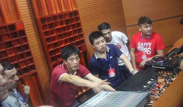 爵士龍專業(yè)音響