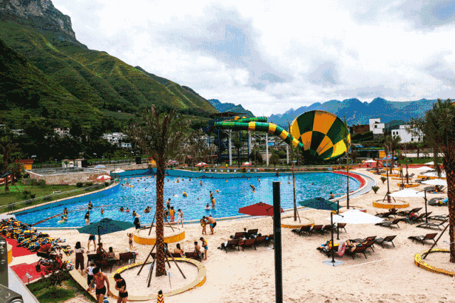 線陣專業(yè)舞臺音響系統(tǒng)助力貴州碧海藍(lán)天水上樂園【爵士龍】