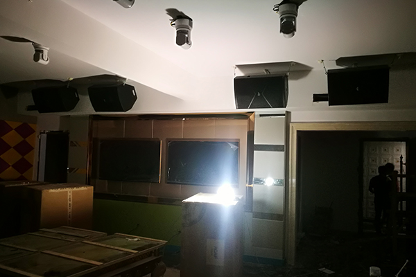 ACAIF專(zhuān)業(yè)音響系統(tǒng)為緬甸-佤邦SOS酒吧開(kāi)啟嶄新娛樂(lè)體驗(yàn)