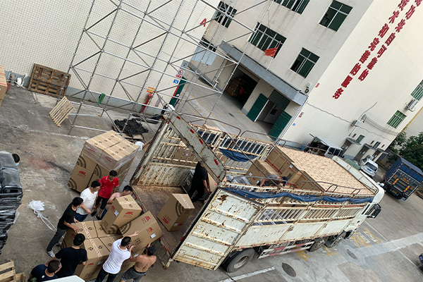 JSL音響攜手隆回縣特困區共建精神家園