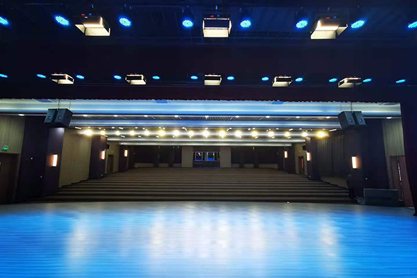 專業(yè)音響系統(tǒng)應(yīng)用于佛山順德聚勝小學(xué)多功能廳【爵士龍音響】