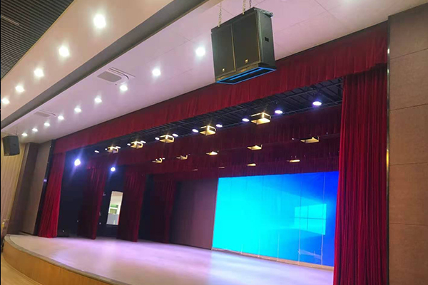 專業(yè)音響系統(tǒng)應(yīng)用于佛山順德聚勝小學(xué)多功能廳【爵士龍音響】