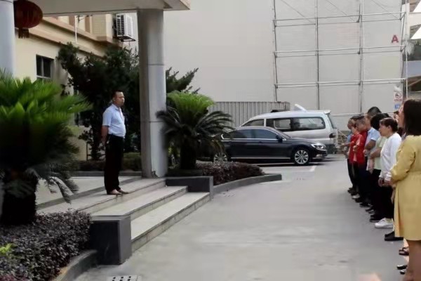 四月也要元氣滿滿!萬昌公司昨日召開全體動員晨會