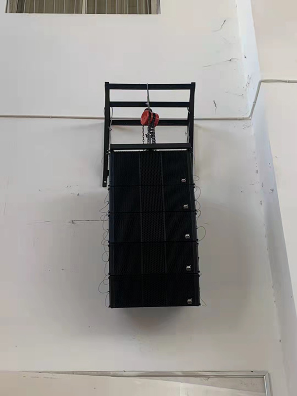 湖南婁底二中多功能體育館成功選用爵士龍JSL線陣音響系統