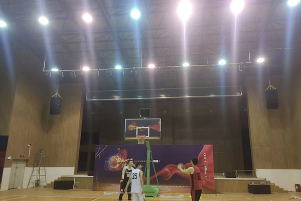 湖南長沙岳麓實驗中學體育館成功應用其爵士龍線陣音箱