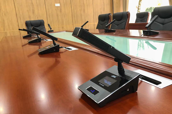 如何避免舞臺監聽中的反饋嘯叫