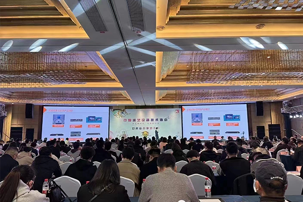 廣東萬昌科技實業(yè)有限公司應邀出席中國演藝設備技術(shù)協(xié)會甘肅省辦事處年會
