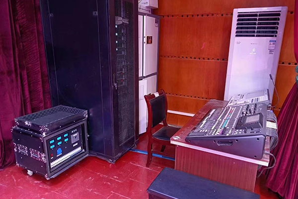 湖南懷化多個多功能廳選用爵士龍線陣音箱系統(tǒng)