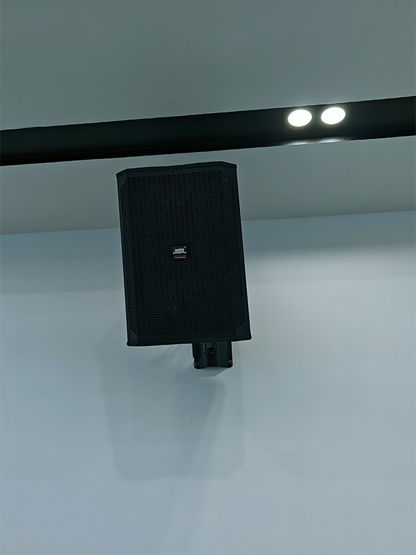 清遠某運動科技公司選用JSL爵士龍音響