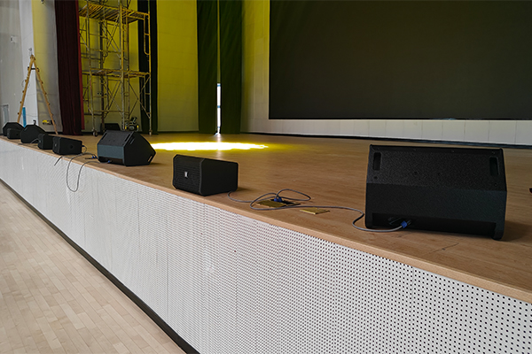 爵士龍線陣音箱成功應(yīng)用于長(zhǎng)沙麓山國(guó)際第二小學(xué)